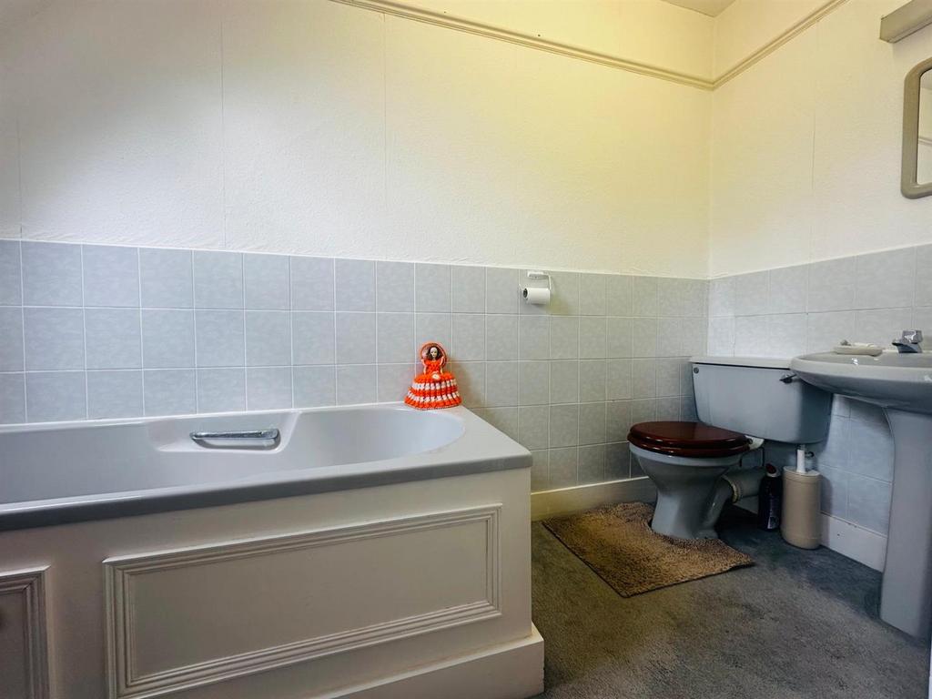 Ensuite