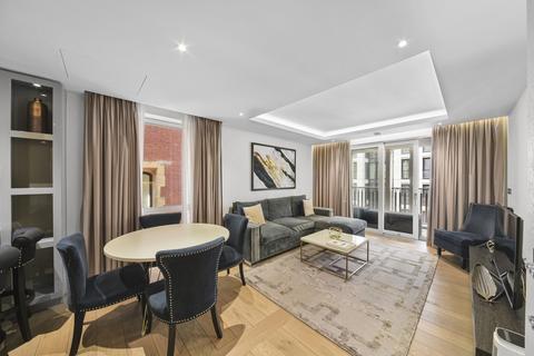 undefined, Strand London WC2R