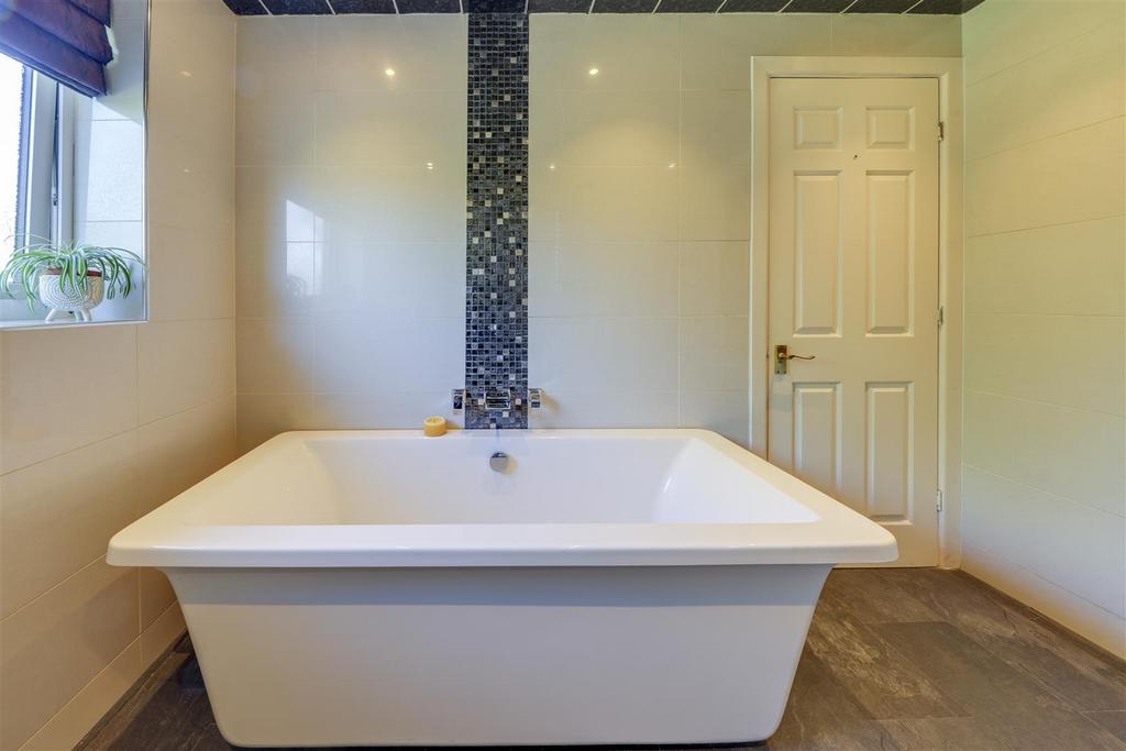 Feature Bath