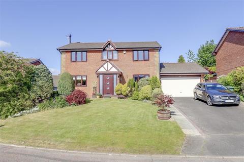 undefined, Ridgeways, Haslingden, Rossendale - Superbly presented family living, excellent gardens, ample parking provision