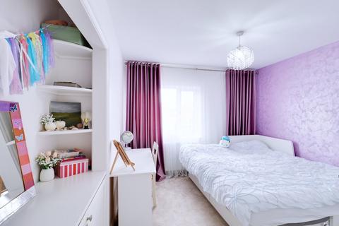 1 Crescent Road, Aveley, South Ockendon, RM15 4JL