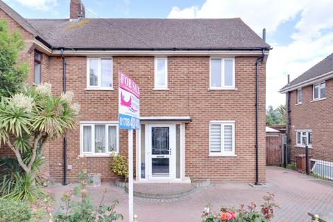 1 Crescent Road, Aveley, South Ockendon, RM15 4JL
