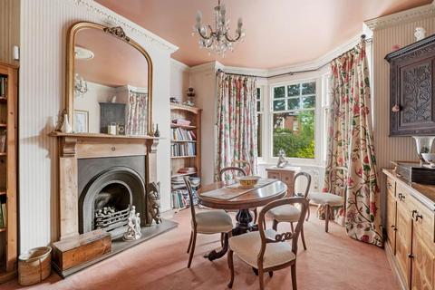 13 Chestnut Walk, Worcester, WR1 1PR