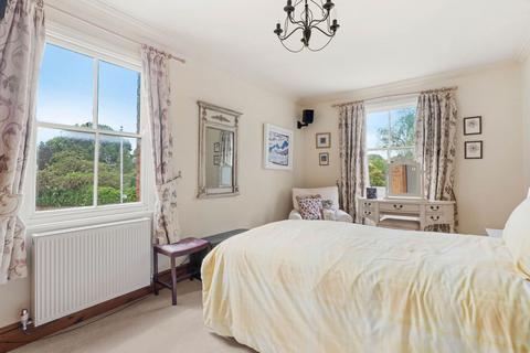 13 Chestnut Walk, Worcester, WR1 1PR