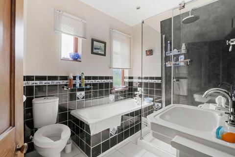 13 Chestnut Walk, Worcester, WR1 1PR