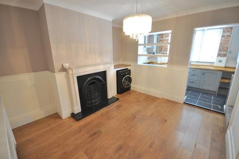 23 Plantation Road, Thorne, Doncaster, DN8 5EB