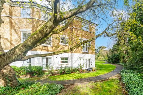 18 Cedars Close, London, SE13 5DP