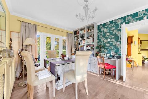 18 Cedars Close, London, SE13 5DP
