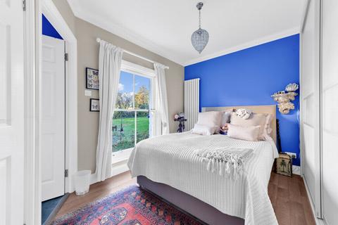 18 Cedars Close, London, SE13 5DP