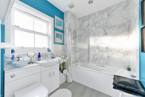 18 Cedars Close, London, SE13 5DP