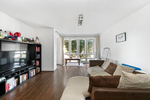 3 bedroom apartment for sale, St. Davids Square, London, E14