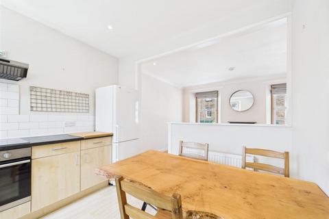 88 Canal Street, Perth, PH2 8HX