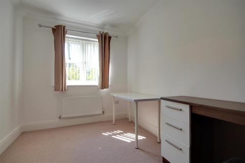 2 bedroom apartment for sale, St. Georges Court, Willerby