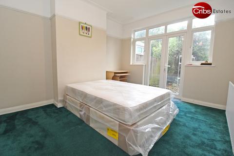 5 bedroom house share to rent, New Malden, KT3