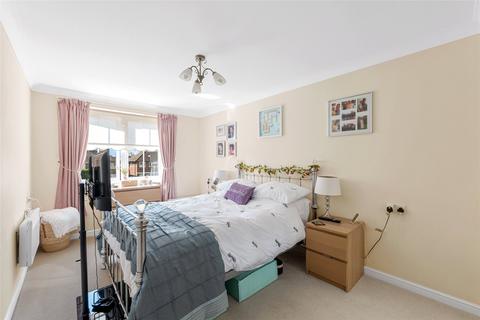 1 bedroom retirement property for sale, Prices Lane, Reigate, RH2