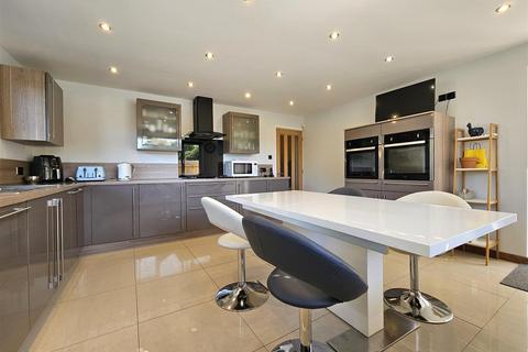 4 bedroom detached bungalow for sale, Lugtrout Lane, Catherine-De-Barnes, Solihull