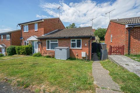 17 Douce Grove, St Leonards-on-sea, TN38 0YH