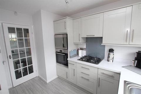 2 bedroom detached bungalow for sale, Santa Monica Grove, Idle, Bradford