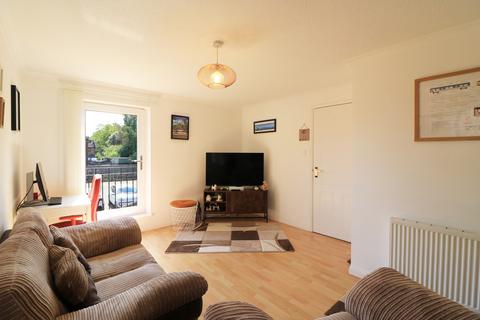 19 Bennoch Place, Prestwick, KA9 2TG