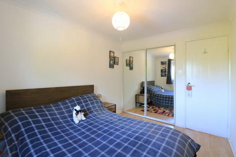 19 Bennoch Place, Prestwick, KA9 2TG