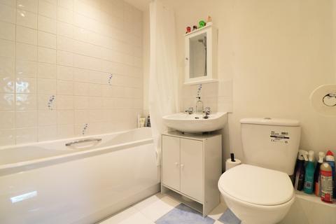 19 Bennoch Place, Prestwick, KA9 2TG