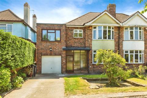 5 bedroom semi-detached house for sale