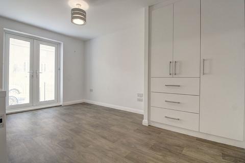 55 Millfield, Neston, CH64 3TF