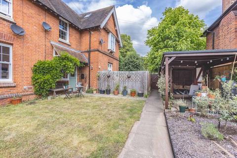 105d Slough Road, Datchet, Slough, SL3 9AQ