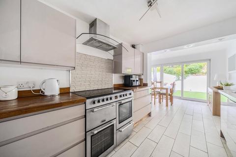15 Bootham Close, Rochester, ME2 2PG