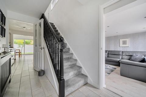 15 Bootham Close, Rochester, ME2 2PG