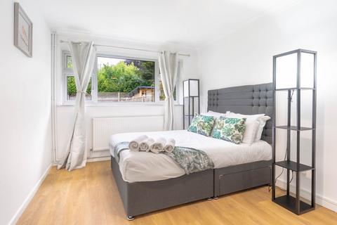 2 bedroom semi-detached bungalow for sale, Blackhall Road, Cambridge, CB4