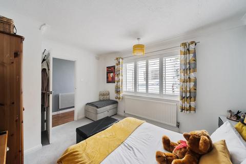 25 Croft Way, Woodcote, Reading, RG8 0RS