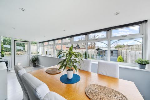 25 Croft Way, Woodcote, Reading, RG8 0RS