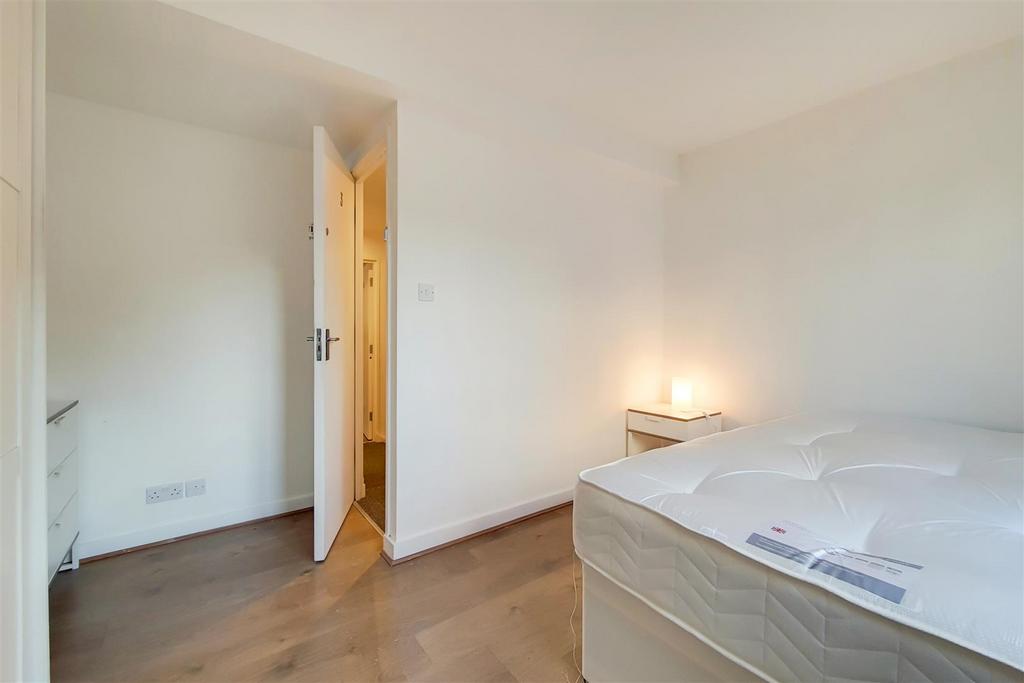 6 Bedroom 2-2.jpg