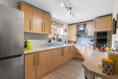 9 Wellburn Close, Bolton, BL3 3RL