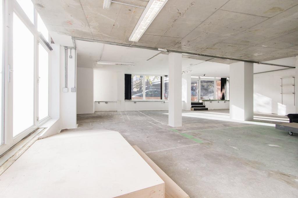 Office 7.JPG