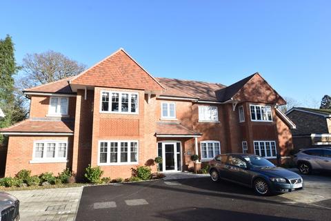 undefined, Queens Road, Weybridge, KT13
