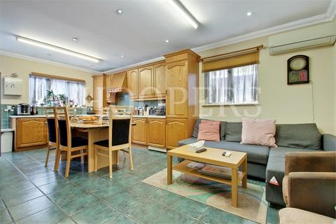 undefined, North Circular Road, London, NW10