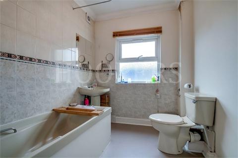 undefined, North Circular Road, London, NW10