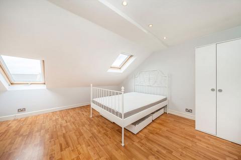 2 bedroom flat for sale, Nelson Road, London SW19