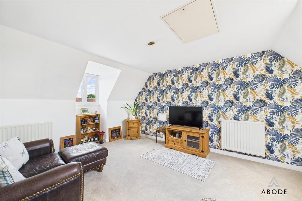 CAM02696 G0-PR0616-STILL001.jpg