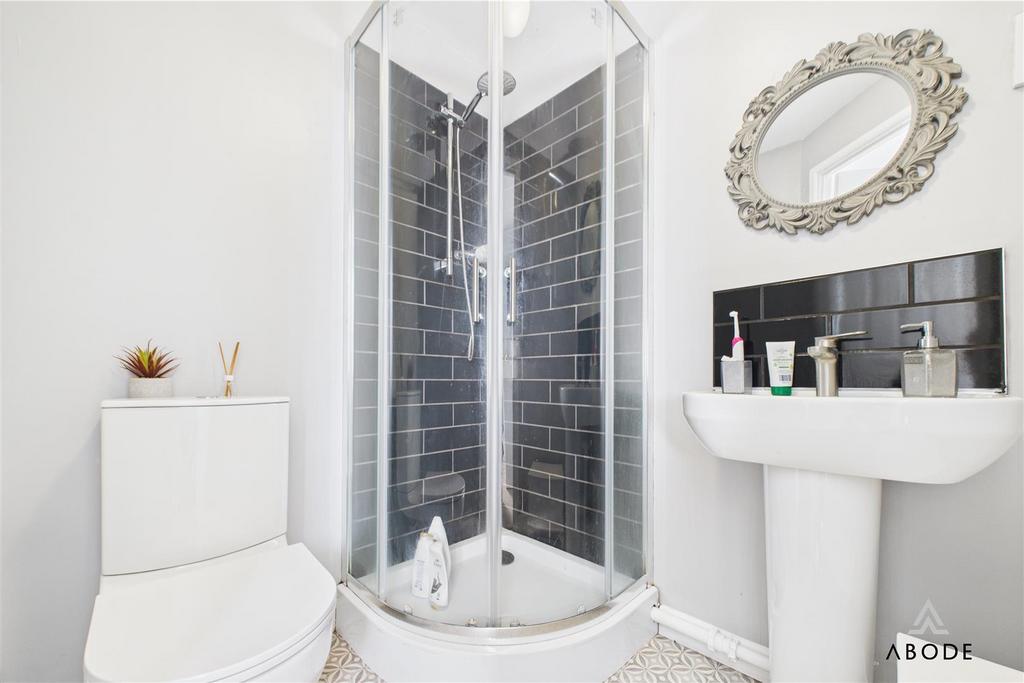 CAM02696 G0-PR0616-STILL005.jpg