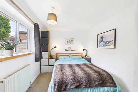 21 Ambleside Drive, Worcester, WR4 9DA