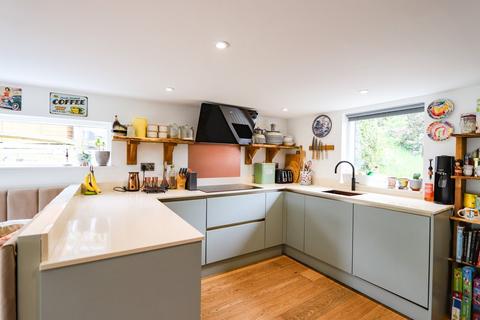 undefined, Netherfield Hill, Battle, TN33