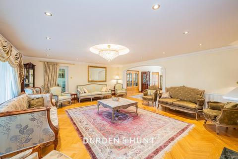 4 bedroom detached house for sale, Nelmes Road, Emerson Park, RM12