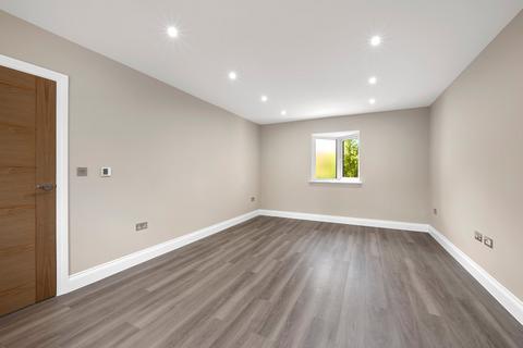 undefined, Queens Road, Weybridge, KT13