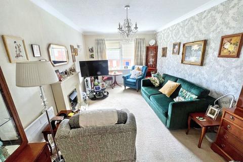 1 bedroom apartment for sale, Front Street, Monkseaton, Whitley Bay, Tyne and Wear, NE25 8AA