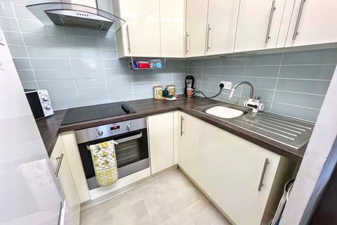 1 bedroom apartment for sale, Front Street, Monkseaton, Whitley Bay, Tyne and Wear, NE25 8AA