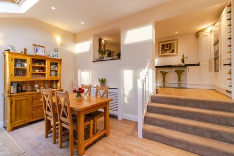 4 Beech Road, Alresford, SO24 9JS