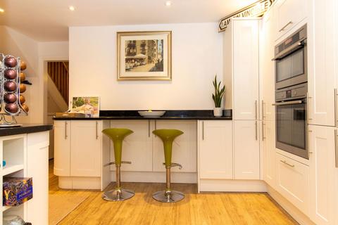 4 Beech Road, Alresford, SO24 9JS